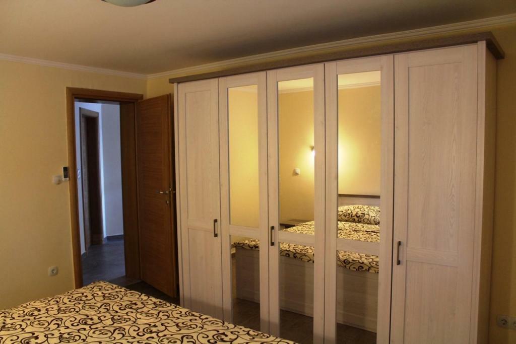 Apartment Sax Jezera Buitenkant foto