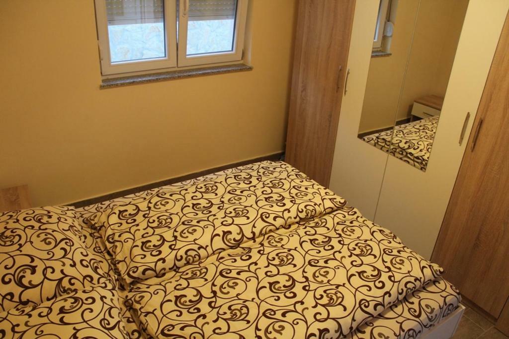 Apartment Sax Jezera Buitenkant foto