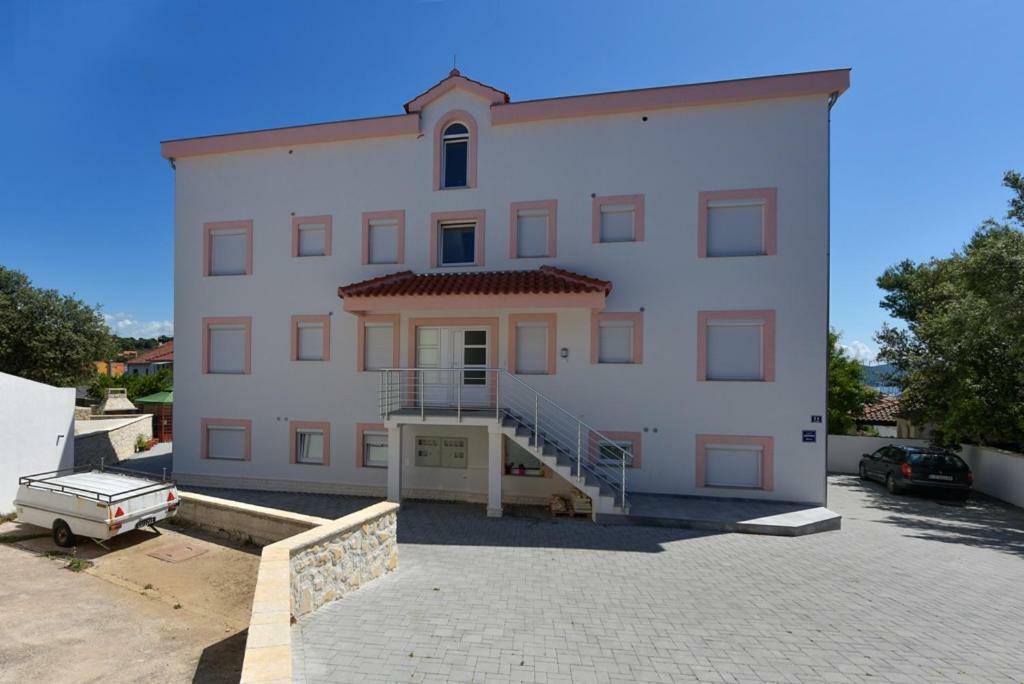 Apartment Sax Jezera Buitenkant foto